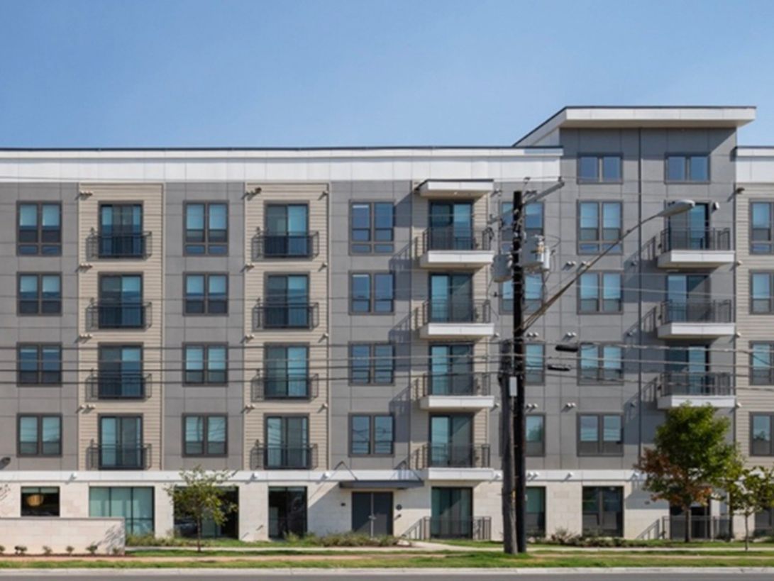 Broadstone North Lamar @ 6709 North Lamar, Austin, TX 78752 – 12,000 Tons of #57 Limestone